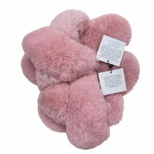 Luxury Alpaca Fur Pink Cross Band Slippers Large NWT Plush Cozy Spa Lounge
